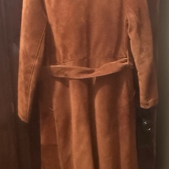 Vintage Leather Long Coat with Furry Collar by Northside Fashions Reddish-Brown - Picture 6 of 9